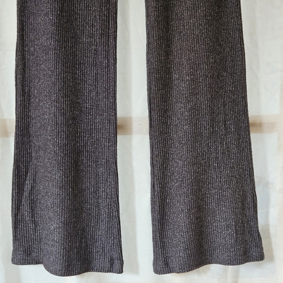 📌135 EXPRESS KNIT HIGH-RISE FLARE WOMEN'S SIZE MEDIUM - Picture 9 of 9